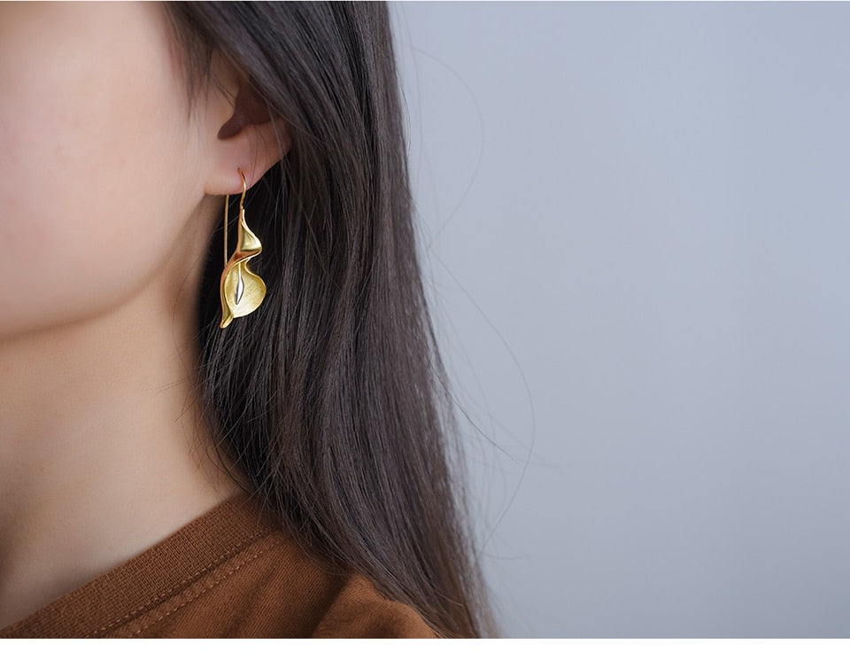 18K Gold Calla Lily Dangle Earrings